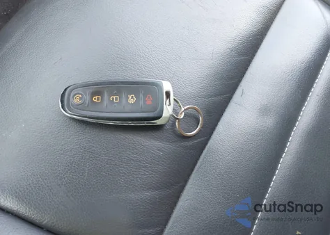 2016 Ford Escape Titanium z USA, uszkodzony, nr VIN 1FMCU9J90GUC16559